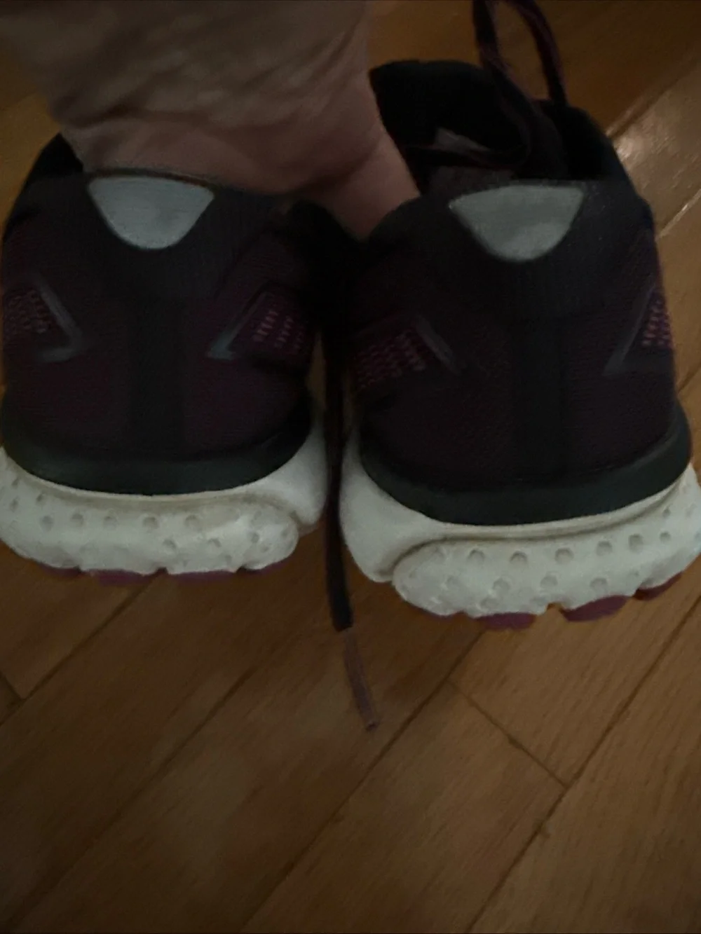 Brooks Ghost 12 Women's Running Shoes in Plum and White